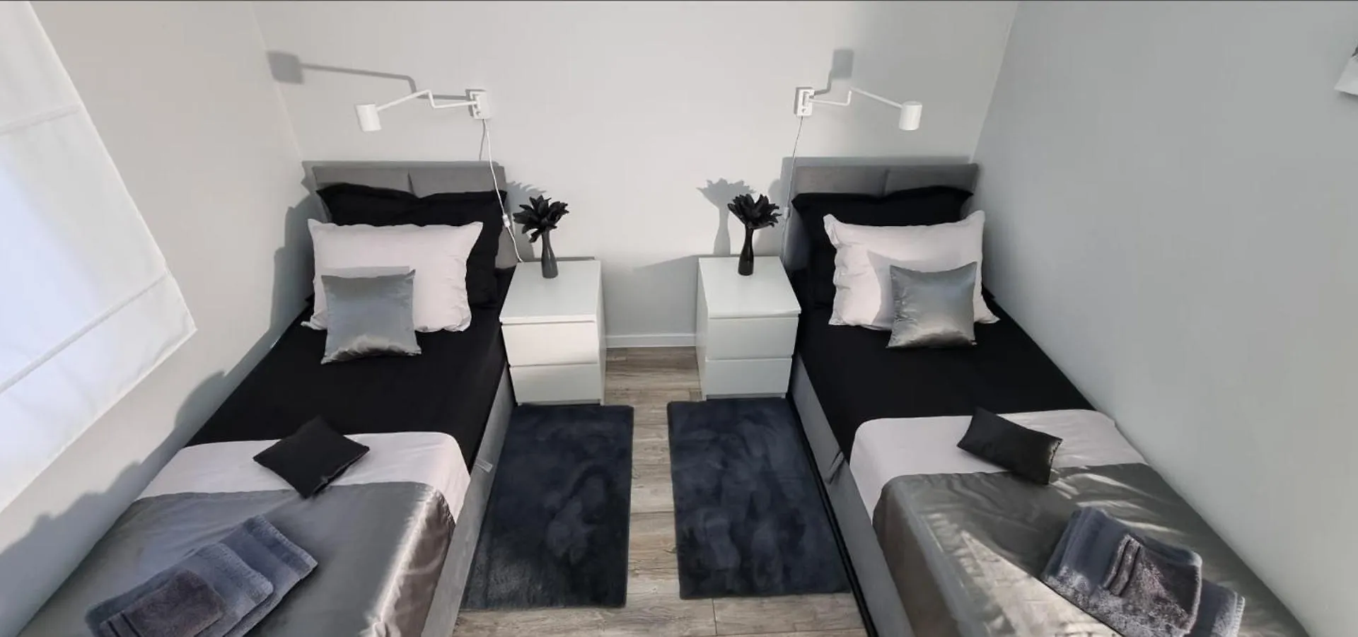 הוילה ויר Tiny Pool House